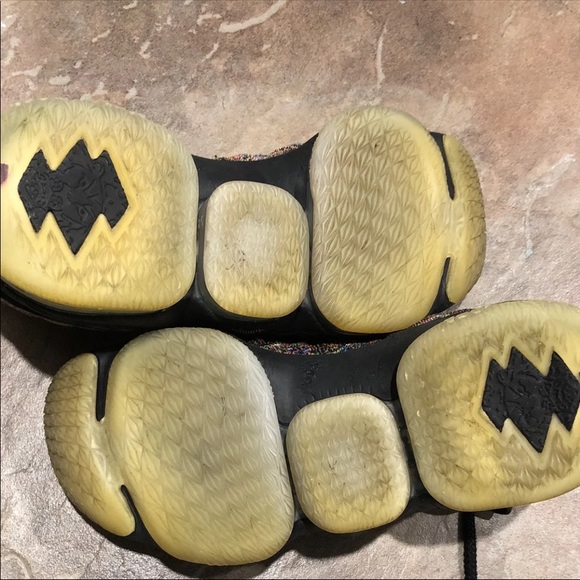 LeBron 15' Four Horsemen Basketball Shoe - Picture 10 of 14